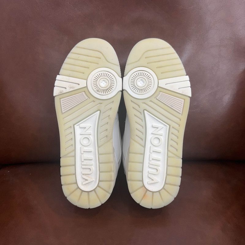 Louis Vuitton Louis Vuitton Trainer Low Top Fashion Sneakers for Women 0079 Size US 6 / IT 36 - 4 Thumbnail