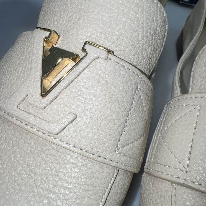 Louis Vuitton Louis Vuitton Capri Beige Fashion Loafers 0079 Size US 7 / IT 37 - 7 Thumbnail