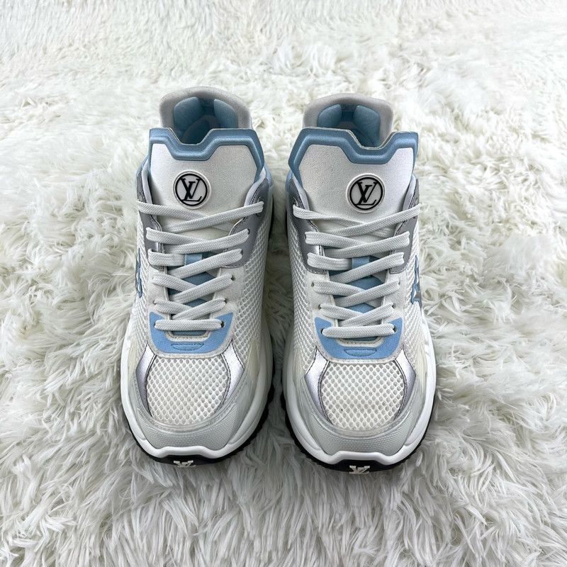 Louis Vuitton Louis Vuitton Run 55 Low Top Sneakers for Women 0079 Size US 5 / IT 35 - 2 Thumbnail