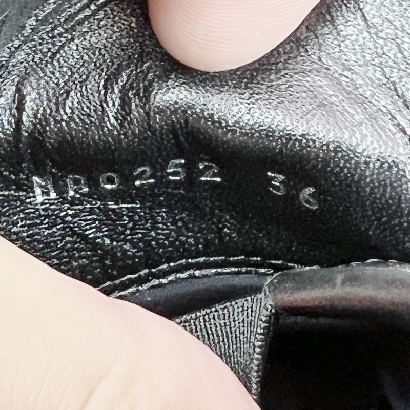 Louis Vuitton Louis Vuitton Academy Black Leather Loafers 0079 Size US 6 / IT 36 - 7 Thumbnail