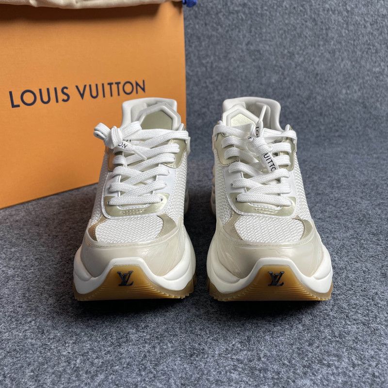 Louis Vuitton Louis Vuitton Run 55 Low Top Sneakers for Women 0079 Size US 7 / IT 37 - 2 Thumbnail