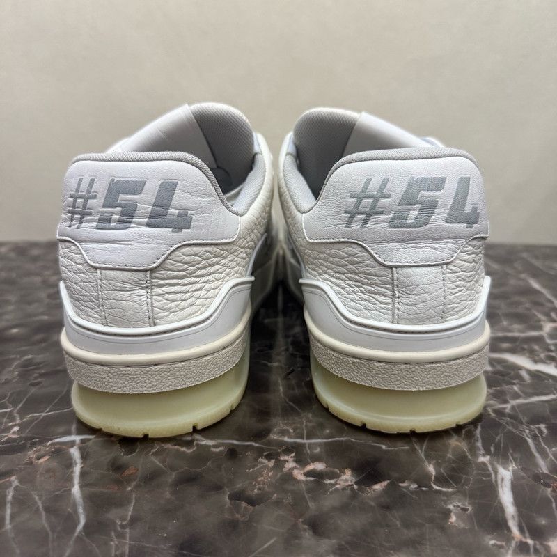 Louis Vuitton Louis Vuitton Low-Top White Sneakers for Men and Women 0079 Size US 7.5 / EU 40-41 - 3 Thumbnail
