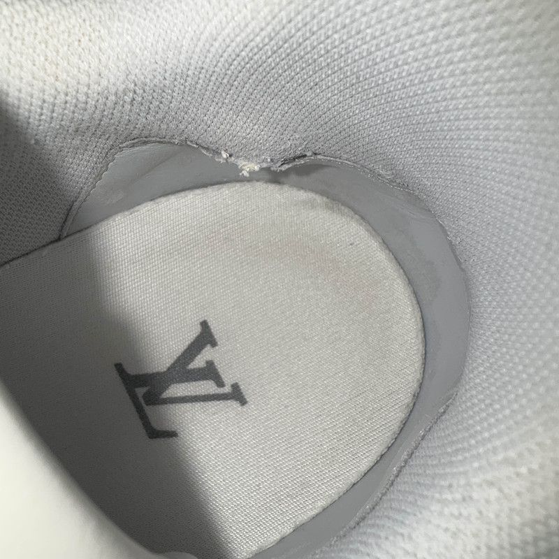Louis Vuitton Louis Vuitton Trainer White Low-Top Sneakers 0079 Size US 10 / IT 40 - 8 Thumbnail