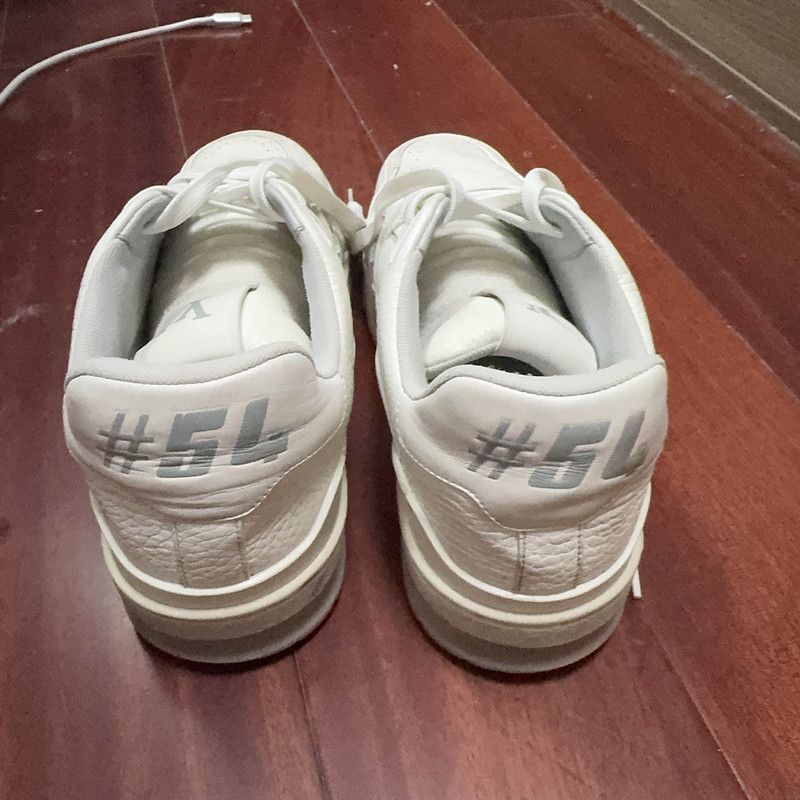 Louis Vuitton Louis Vuitton Trainer White Low-Top Sneakers 0079 Size US 10 / IT 40 - 3 Thumbnail