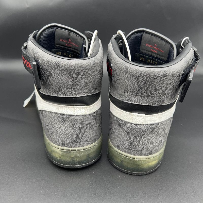 Louis Vuitton Louis Vuitton Rivoli Casual Sneakers in White and Blue 0079 Size US 10 / IT 40 - 3 Thumbnail