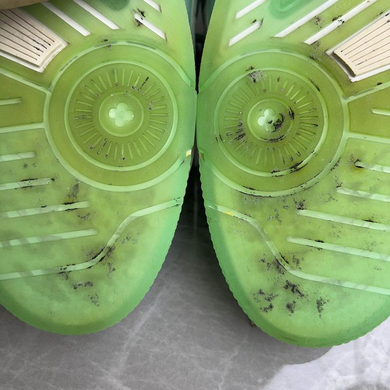 Louis Vuitton Louis Vuitton Trainer Low Top Sneakers in Tiffany Green 0079 Size US 7 / IT 37 - 6 Thumbnail