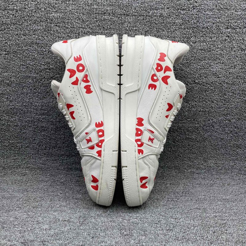 Louis Vuitton Nigo x Louis Vuitton White and Red Trainers 0079 Size US 9 / IT 39 - 6 Thumbnail