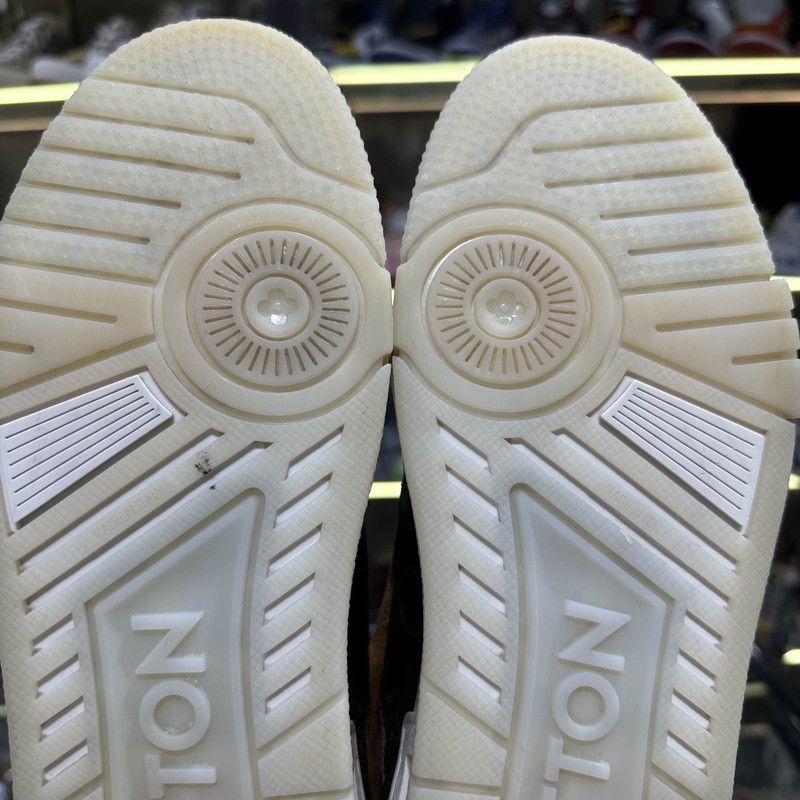 Louis Vuitton Louis Vuitton Brown Trainer Lifestyle Sneakers 0079 Size US 8 / EU 41 - 7 Thumbnail
