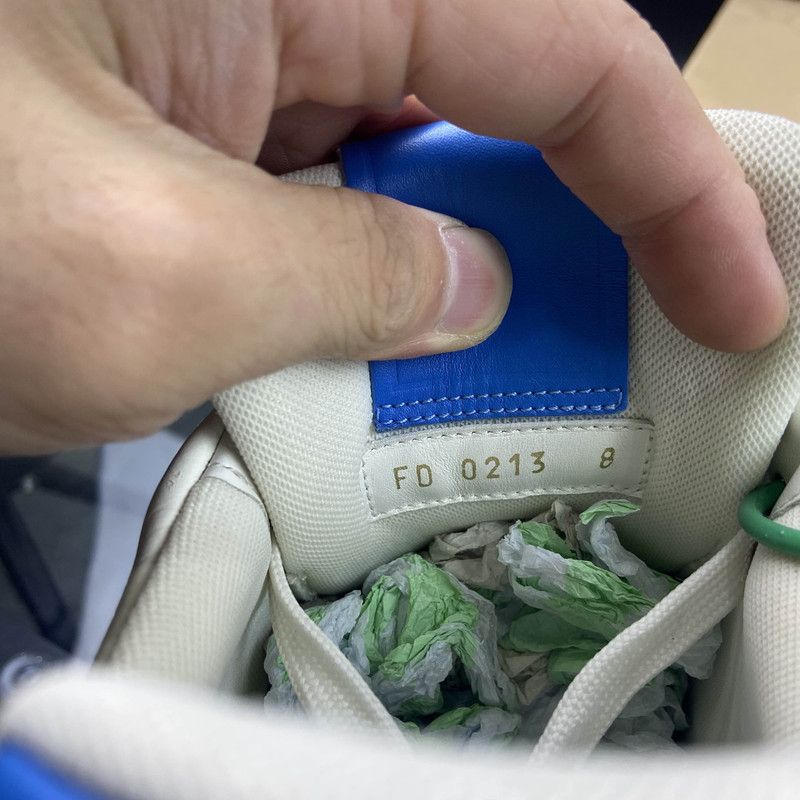 Yayoi Kusama x Louis Vuitton Low-top Trainers 0079