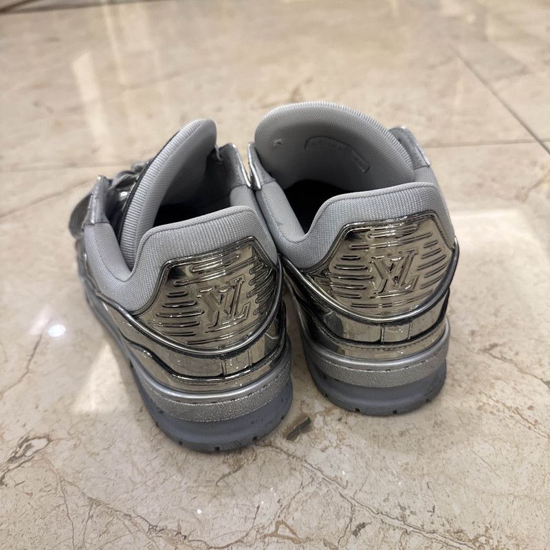 Louis Vuitton Louis Vuitton Metallic Trainer Low Top Sneakers 0079 Size US 10 / IT 40 - 3 Thumbnail