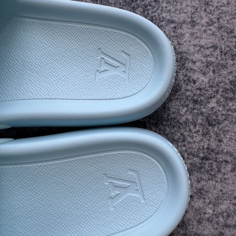 Louis Vuitton Louis Vuitton Comfortable Light Green Slippers 0079 Size US 9 / IT 39 - 7 Thumbnail