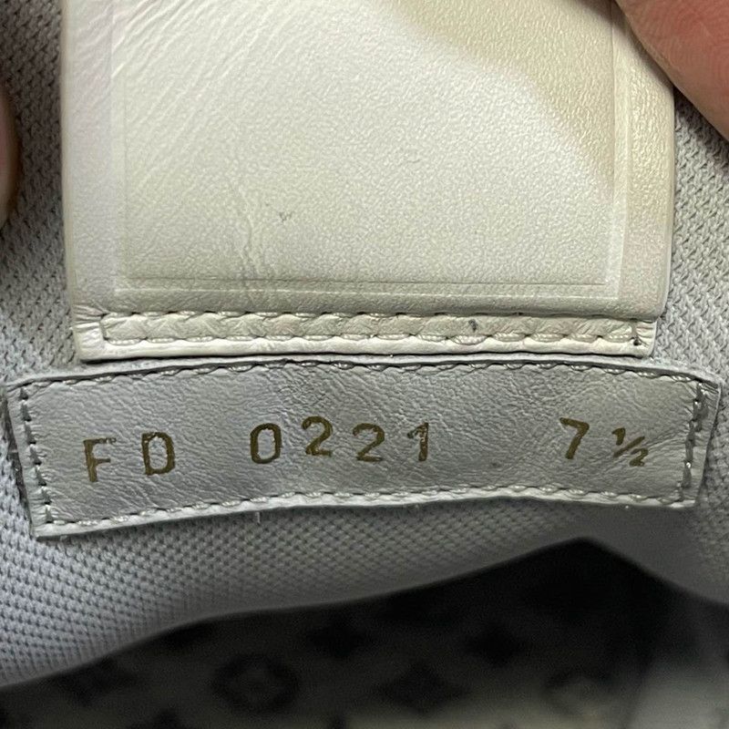 Louis Vuitton Louis Vuitton White Cement Low-top Fashion Sneakers 0079 Size US 10 / IT 40 - 5 Thumbnail