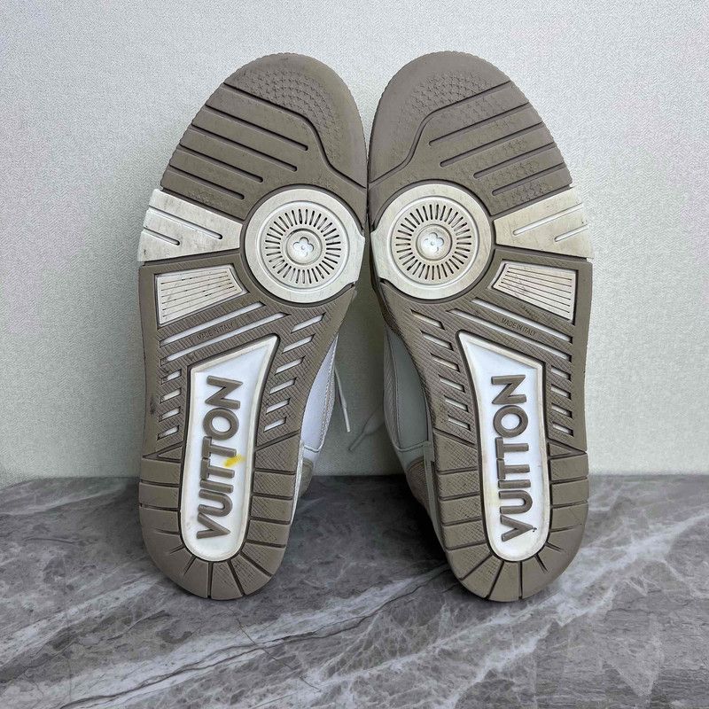 Louis Vuitton Louis Vuitton Trainer Low Top Casual Sneakers 0079 Size US 8 / IT 38 - 4 Thumbnail