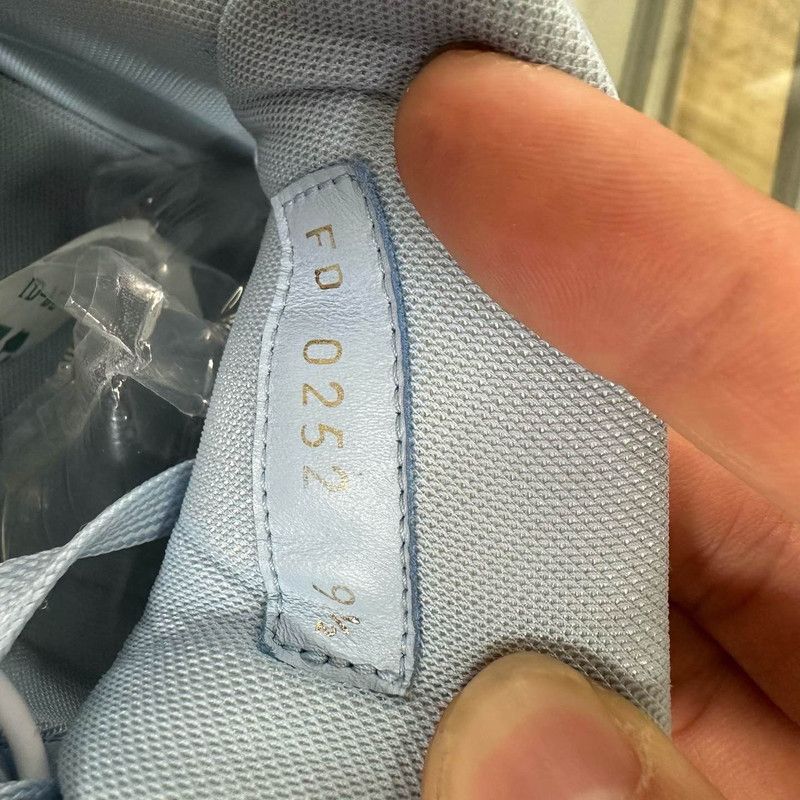 Louis Vuitton Louis Vuitton Blue Trainer Low-Top Sneakers 0079 Size US 8 / IT 38 - 5 Thumbnail