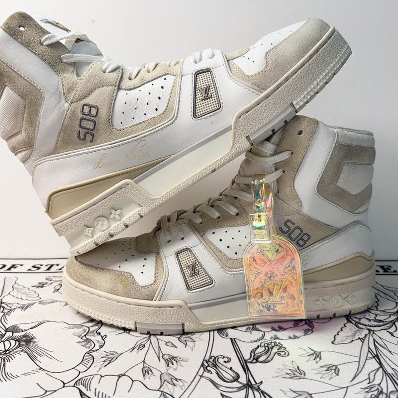 Louis Vuitton Louis Vuitton High-Top Basketball Sneakers for Men 0079 Size US 10 / EU 43 - 8 Thumbnail