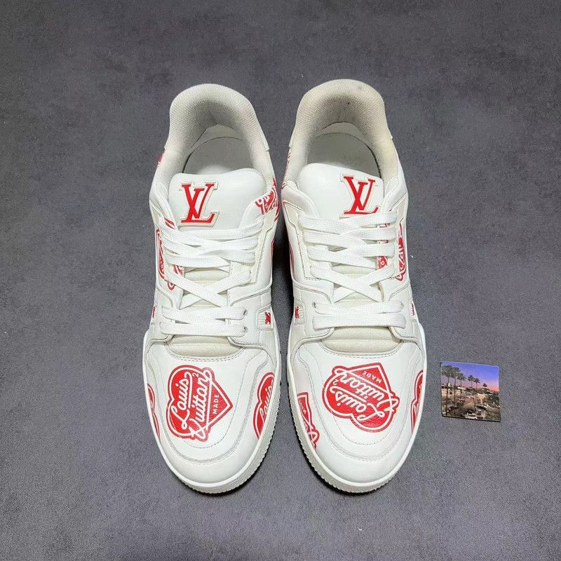 Louis Vuitton Nigo x LOUIS VUITTON Trainer with Bright Graphics 0079 Size US 12 / IT 42 - 2 Thumbnail