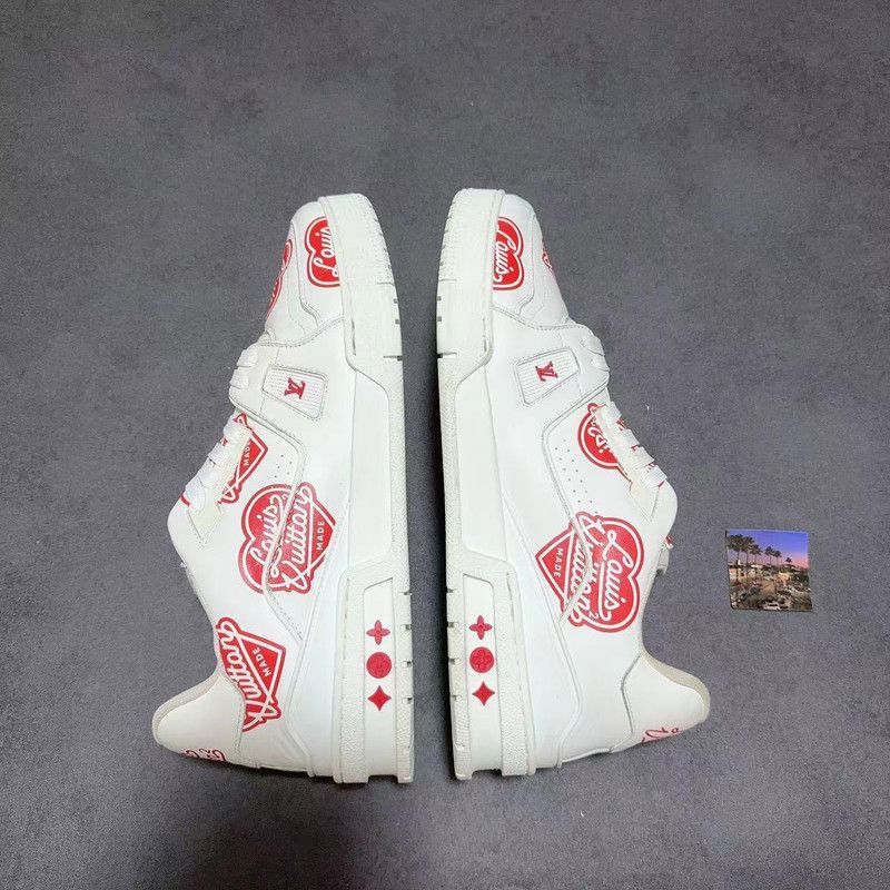 Louis Vuitton Nigo x LOUIS VUITTON Trainer with Bright Graphics 0079 Size US 12 / IT 42 - 7 Thumbnail