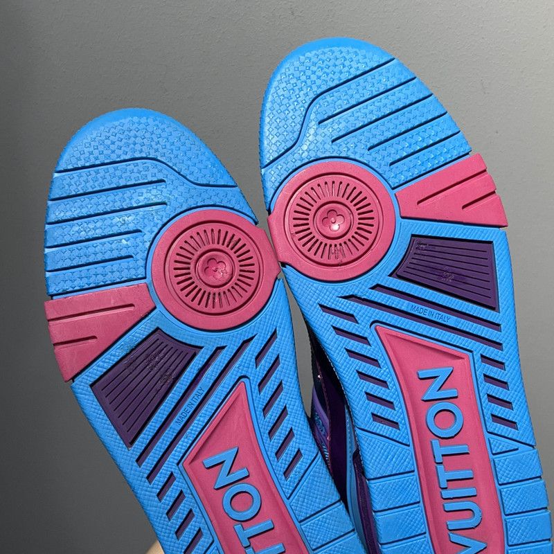 Louis Vuitton Louis Vuitton Trainer Fashion Sneakers in Blue Purple 0079 Size US 9 / IT 39 - 7 Thumbnail