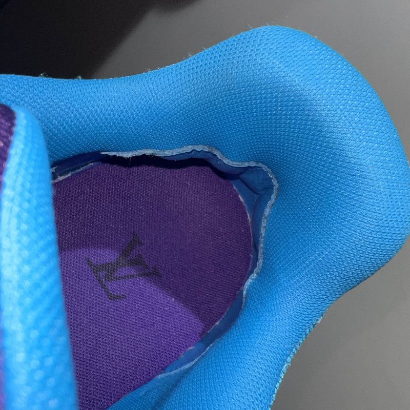 Louis Vuitton Louis Vuitton Trainer Fashion Sneakers in Blue Purple 0079 Size US 9 / IT 39 - 15 Thumbnail