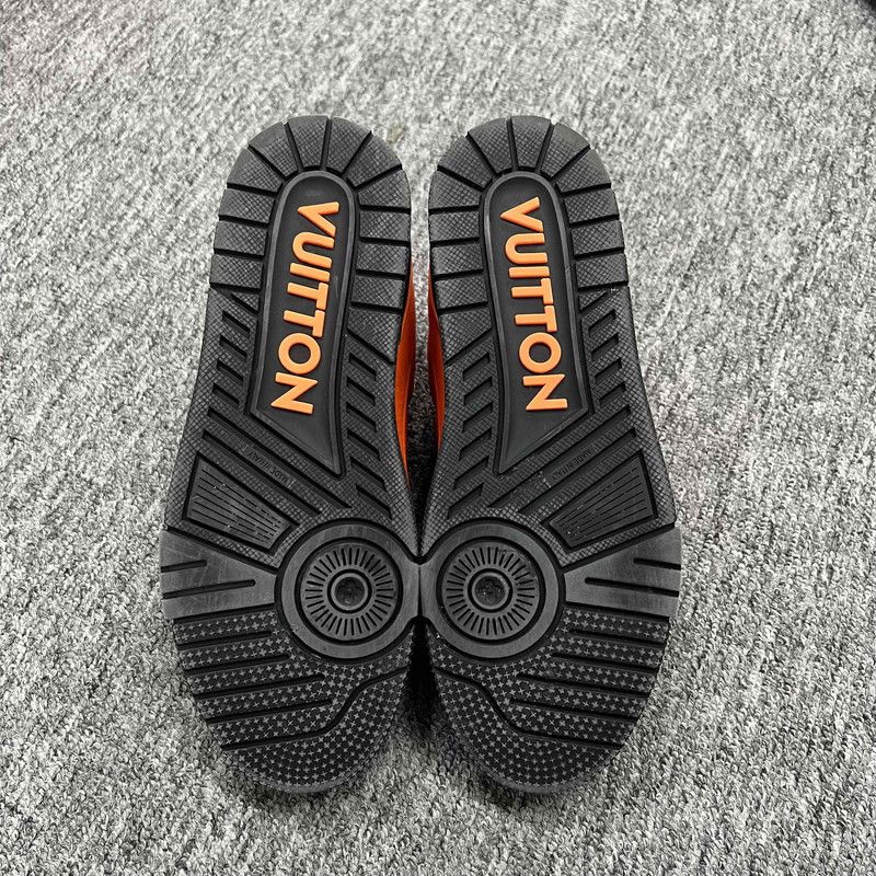 Louis Vuitton Louis Vuitton Trainer Low Top Sneakers in Orange 0079 Size US 9.5 / EU 42-43 - 4 Thumbnail