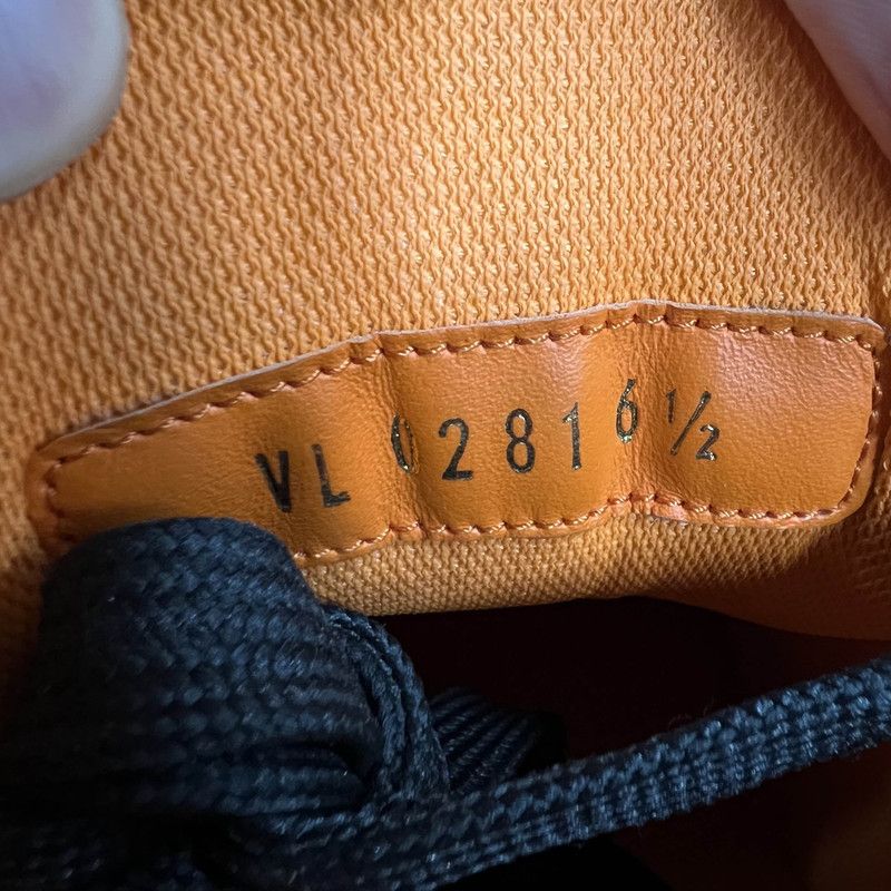 Louis Vuitton Louis Vuitton Trainer Low Top Sneakers in Orange 0079 Size US 9.5 / EU 42-43 - 5 Thumbnail