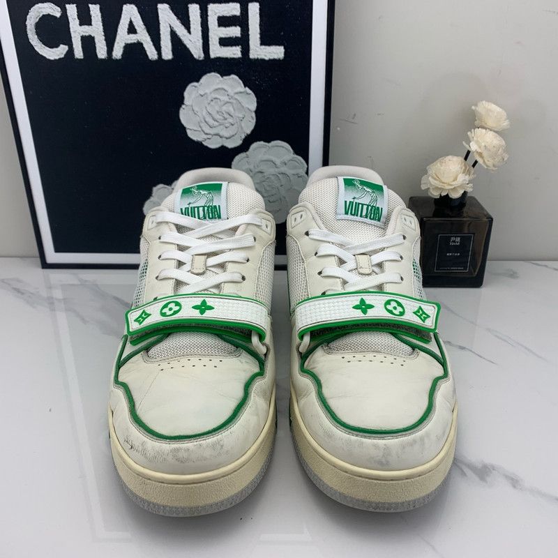 Louis Vuitton Louis Vuitton Trainer Sneakers in White and Green 0079 Size US 11 / IT 41 - 2 Thumbnail