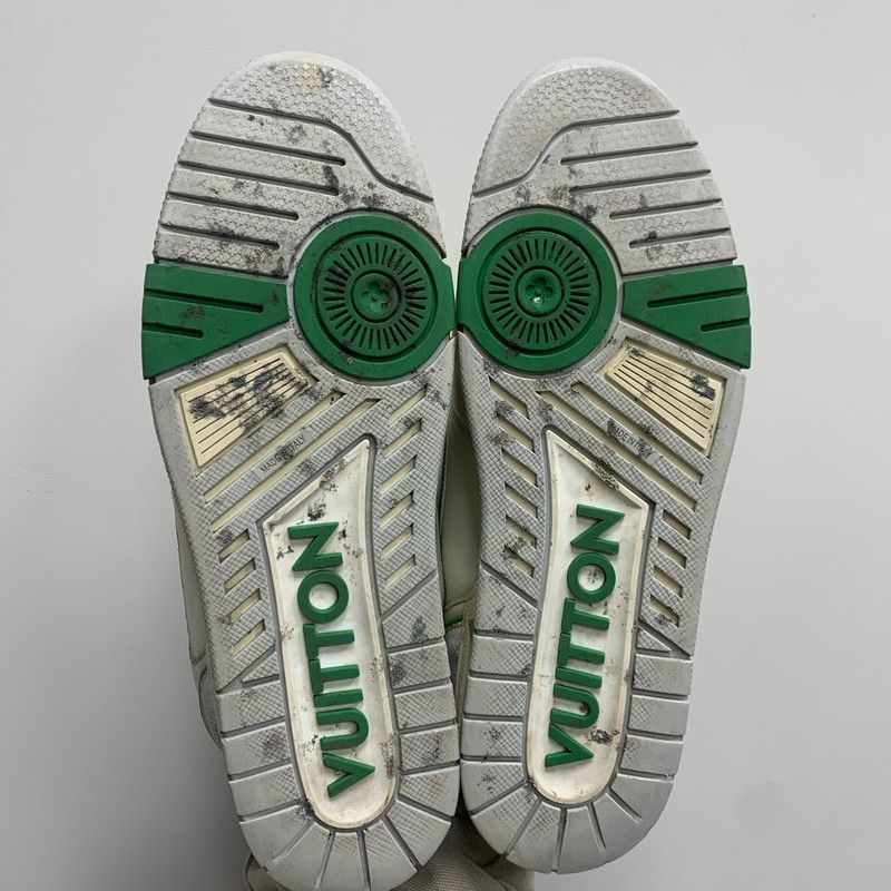 Louis Vuitton Louis Vuitton Trainer Sneakers in White and Green 0079 Size US 11 / IT 41 - 4 Thumbnail