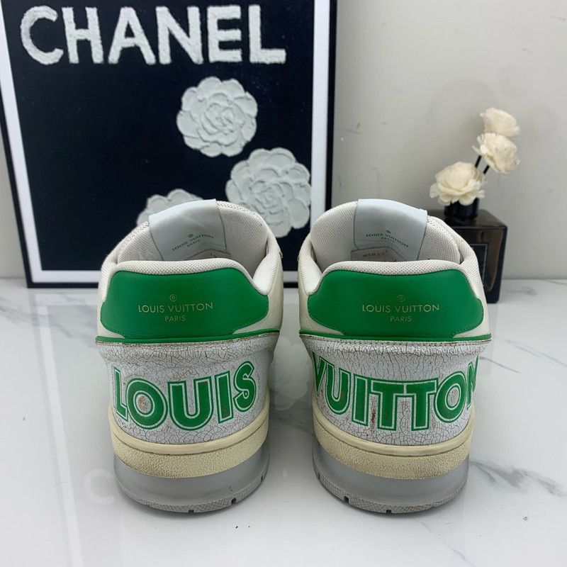 Louis Vuitton Louis Vuitton Trainer Sneakers in White and Green 0079 Size US 11 / IT 41 - 3 Thumbnail