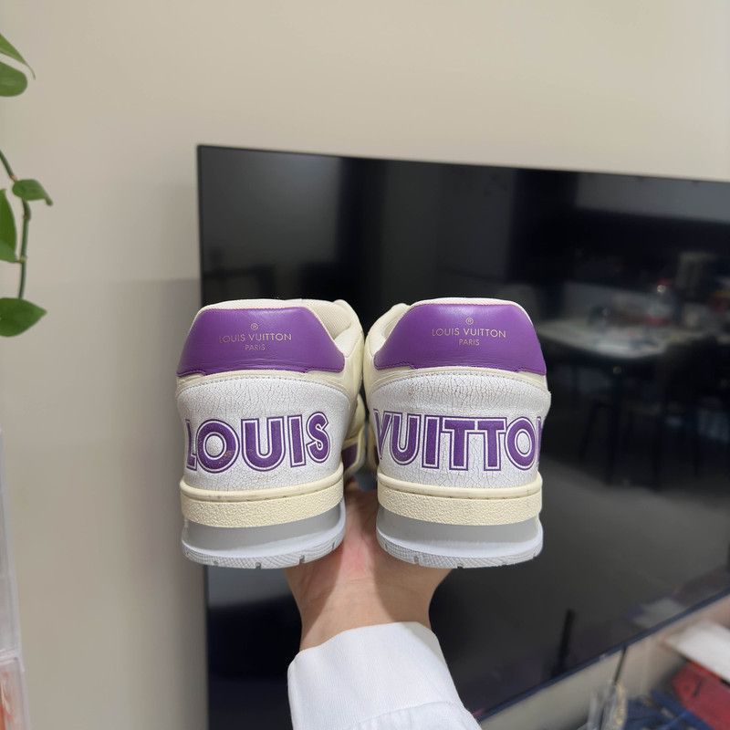 Louis Vuitton Louis Vuitton Trainer Casual Sneakers in White and Purple 0079 Size US 10 / EU 43 - 18 Thumbnail