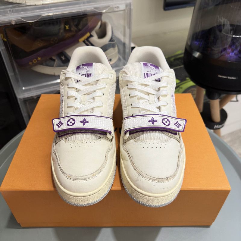 Louis Vuitton Louis Vuitton Trainer Casual Sneakers in White and Purple 0079 Size US 10 / EU 43 - 2 Thumbnail
