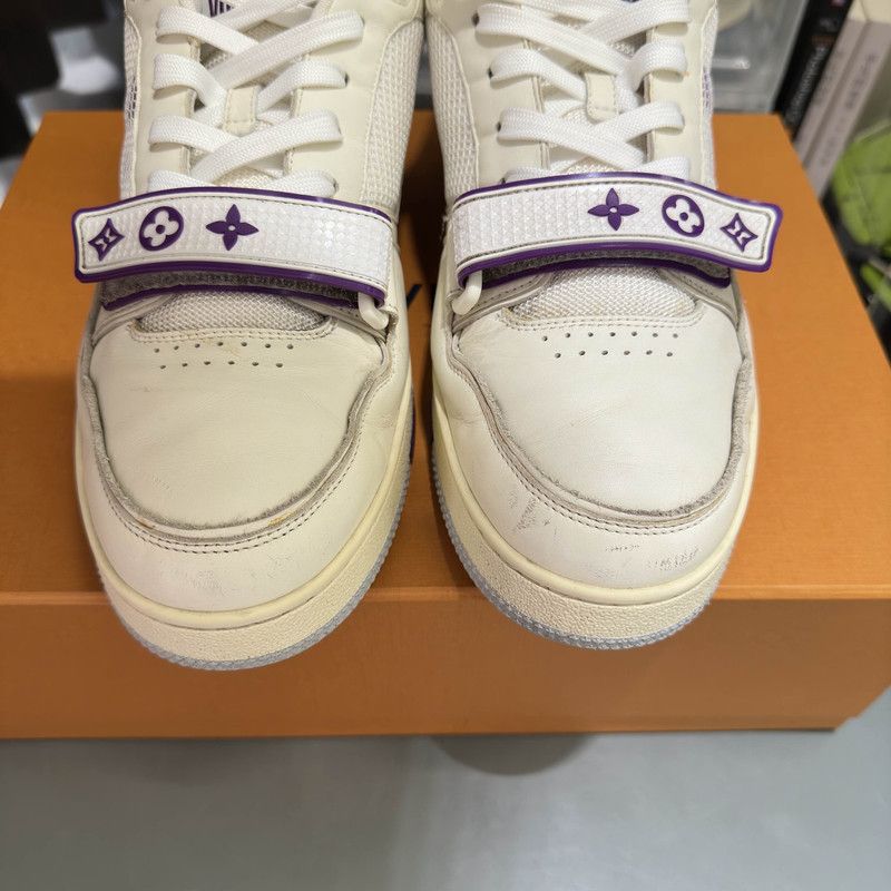Louis Vuitton Louis Vuitton Trainer Casual Sneakers in White and Purple 0079 Size US 10 / EU 43 - 11 Thumbnail