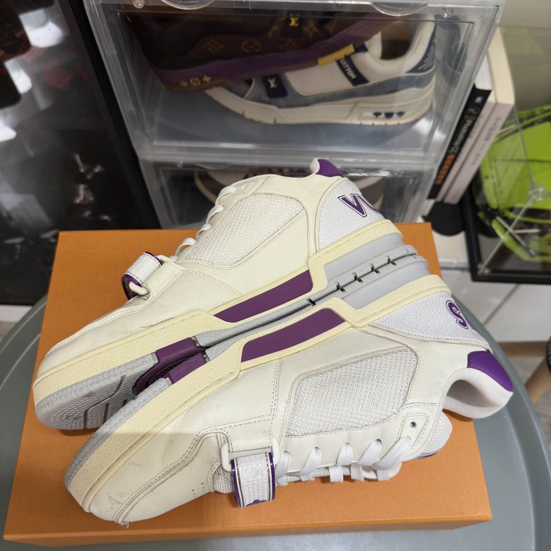 Louis Vuitton Louis Vuitton Trainer Casual Sneakers in White and Purple 0079 Size US 10 / EU 43 - 10 Thumbnail