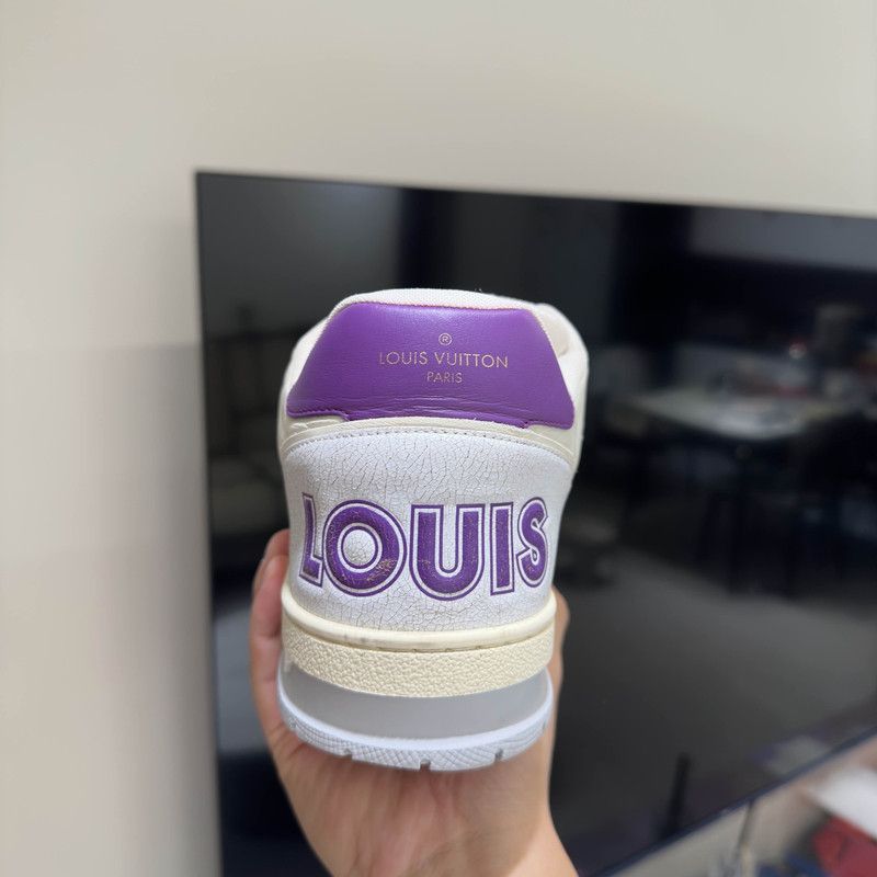 Louis Vuitton Louis Vuitton Trainer Casual Sneakers in White and Purple 0079 Size US 10 / EU 43 - 15 Thumbnail