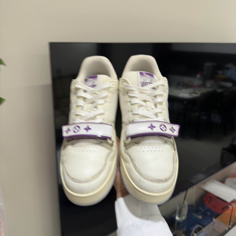 Louis Vuitton Louis Vuitton Trainer Casual Sneakers in White and Purple 0079 Size US 10 / EU 43 - 17 Thumbnail