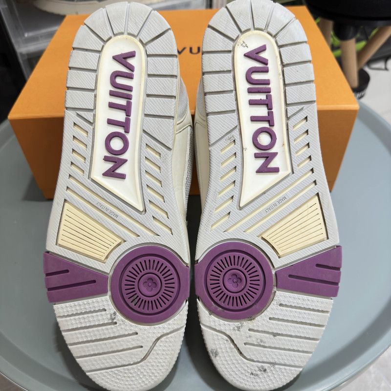 Louis Vuitton Louis Vuitton Trainer Casual Sneakers in White and Purple 0079 Size US 10 / EU 43 - 4 Thumbnail