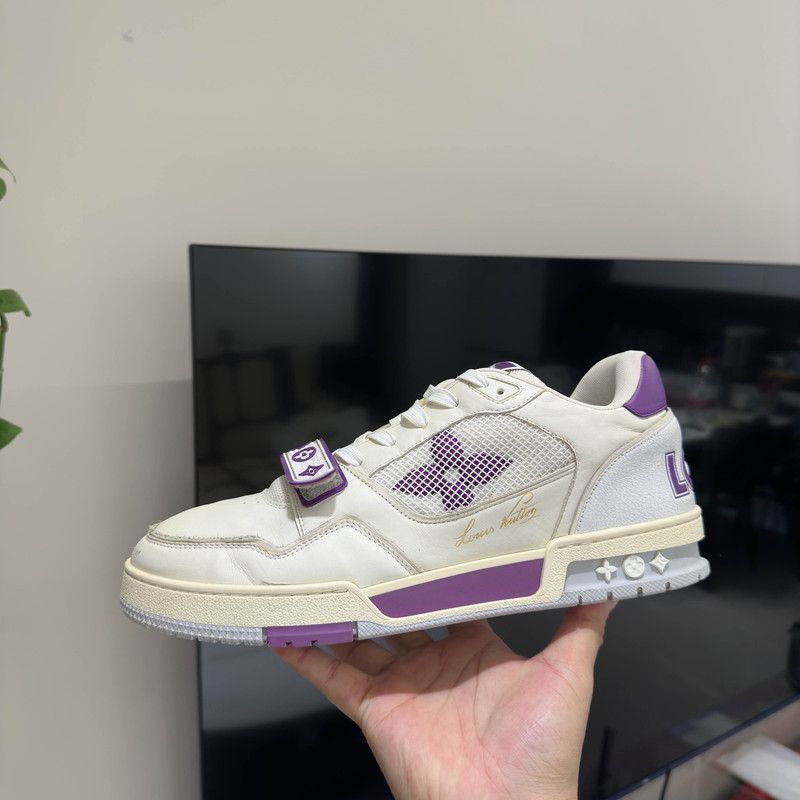 Louis Vuitton Louis Vuitton Trainer Casual Sneakers in White and Purple 0079 Size US 10 / EU 43 - 13 Thumbnail
