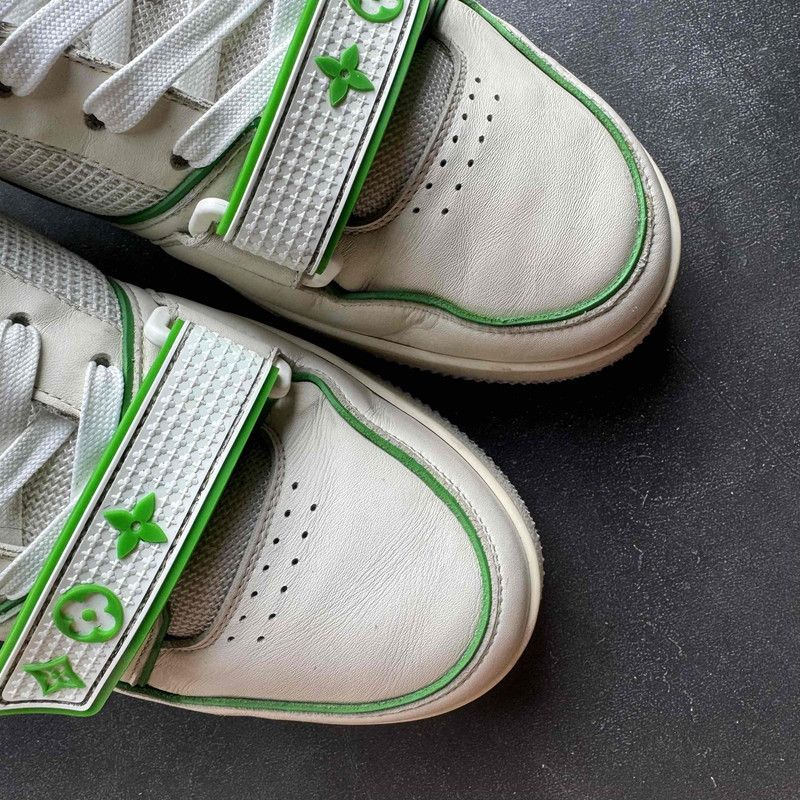 Louis Vuitton Louis Vuitton Green and White Trainers 0079 Size US 10 / IT 40 - 9 Thumbnail