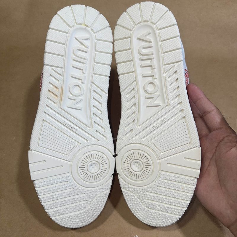 Louis Vuitton Nigo x Louis Vuitton Red and White Low Sneakers 0079 Size US 8 / IT 38 - 4 Thumbnail