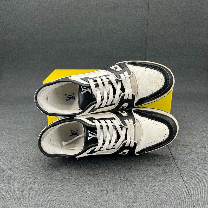 Louis Vuitton Louis Vuitton Trainer Low-Top Sneakers for Men 0079 Size US 9 / IT 39 - 6 Thumbnail