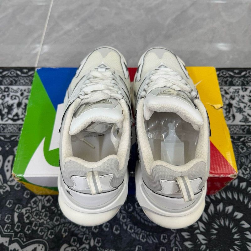 Louis Vuitton Louis Vuitton Runner Tatic Low Top Sneakers 0079 Size US 8 / IT 38 - 6 Thumbnail