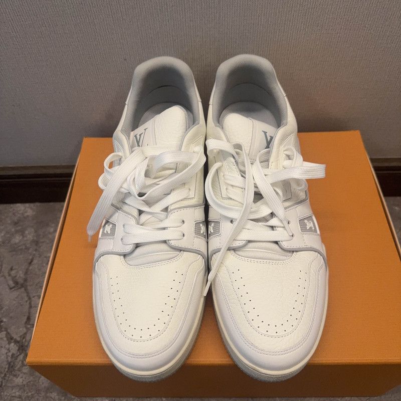 Louis Vuitton Louis Vuitton Trainer Low Top Sneakers for All 0079 Size US 11 / IT 41 - 2 Thumbnail