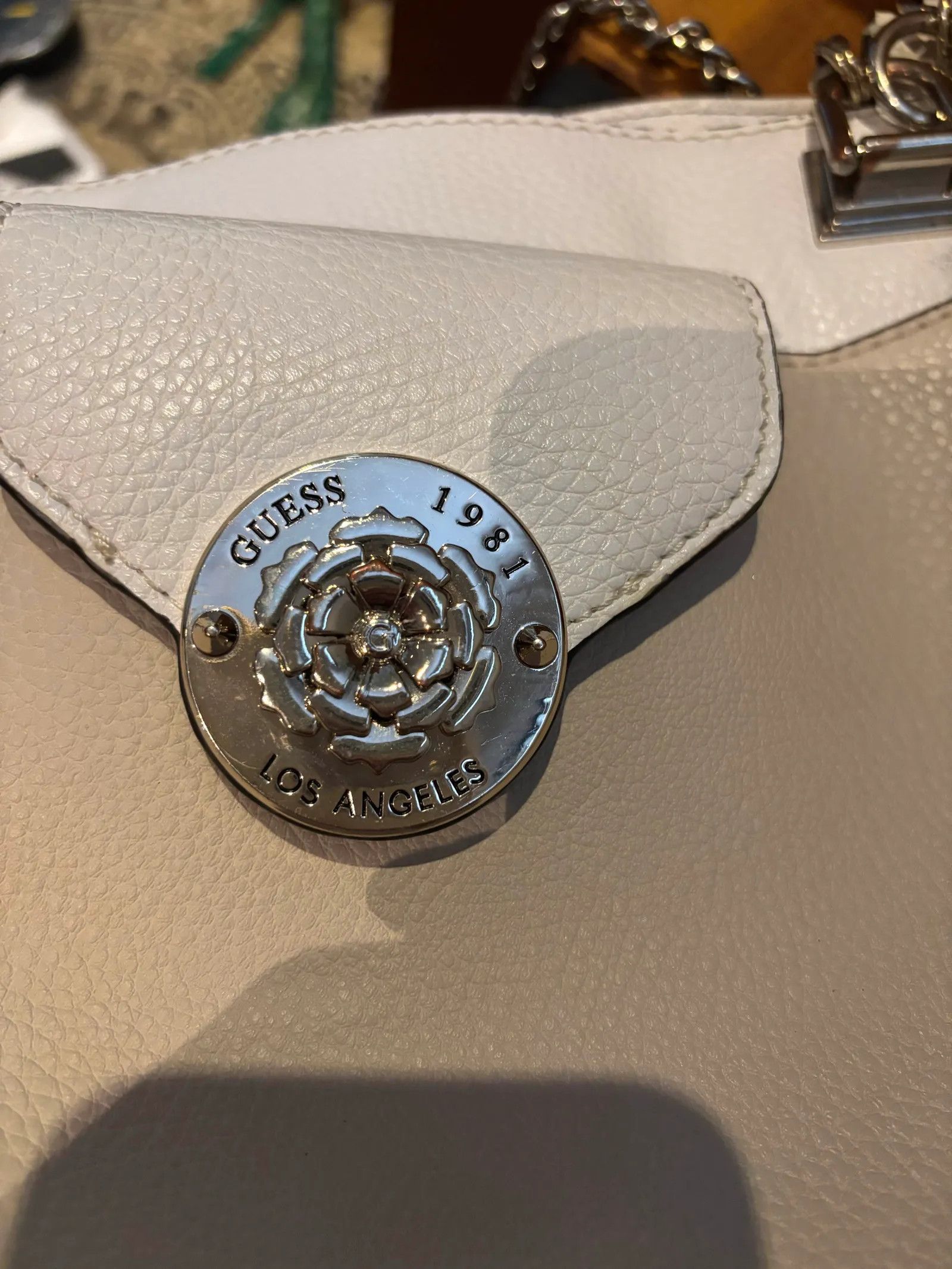 Guess Guess Bucket Bag Size ONE SIZE - 2 Thumbnail