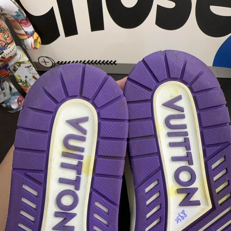 Louis Vuitton Louis Vuitton Trainer Low Top Sneakers in White Purple 0079 Size US 10 / IT 40 - 10 Thumbnail
