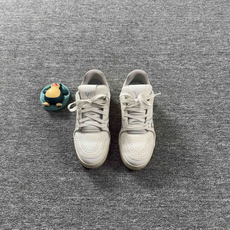 Louis Vuitton Louis Vuitton Trainer Low Top Fashion Sneakers 0079 Size US 6 / IT 36 - 2 Thumbnail