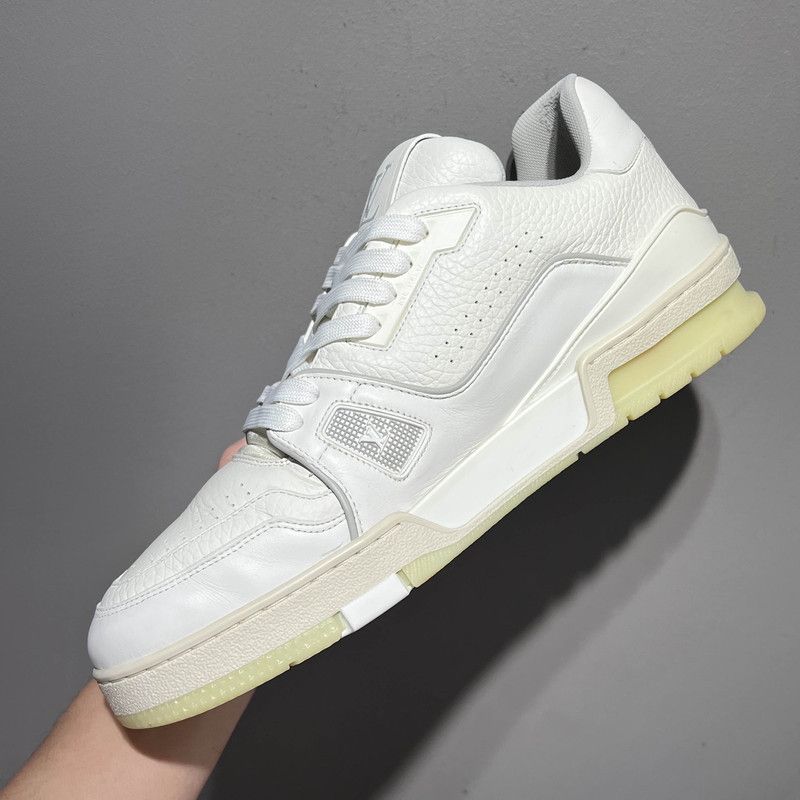 Louis Vuitton Louis Vuitton Trainer White Low-Top Fashion Sneakers 0079 Size US 10 / EU 43 - 15 Thumbnail