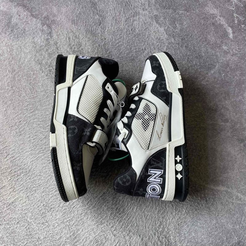 Louis Vuitton Louis Vuitton Trainer Leather Low Top Sneakers 0079 Size US 8 / IT 38 - 8 Thumbnail
