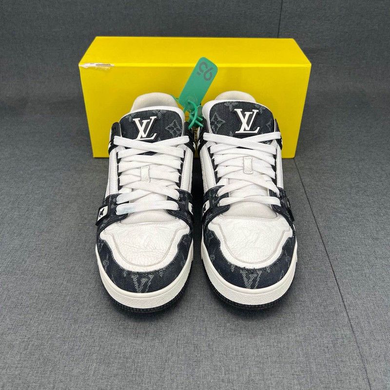 Louis Vuitton Louis Vuitton Low-Top Panda Trainers for All 0079 Size US 10 / IT 40 - 2 Thumbnail