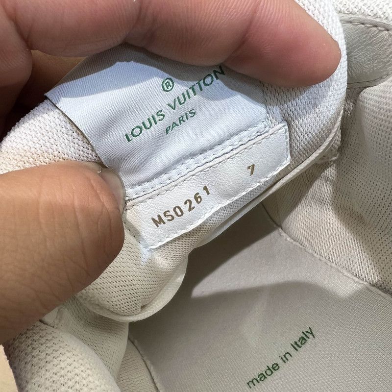 Louis Vuitton Louis Vuitton Classic Trainer Sneakers in White and Green 0079 Size US 9 / EU 42 - 5 Thumbnail