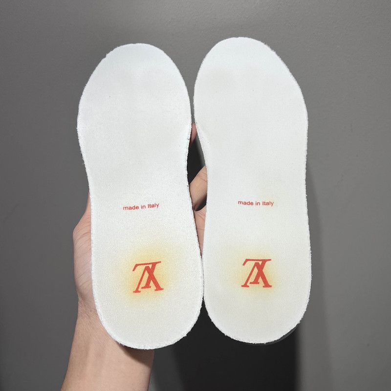 Louis Vuitton Louis Vuitton Trainer Fashion Sneakers in White and Red 0079 Size US 10 / IT 40 - 18 Thumbnail
