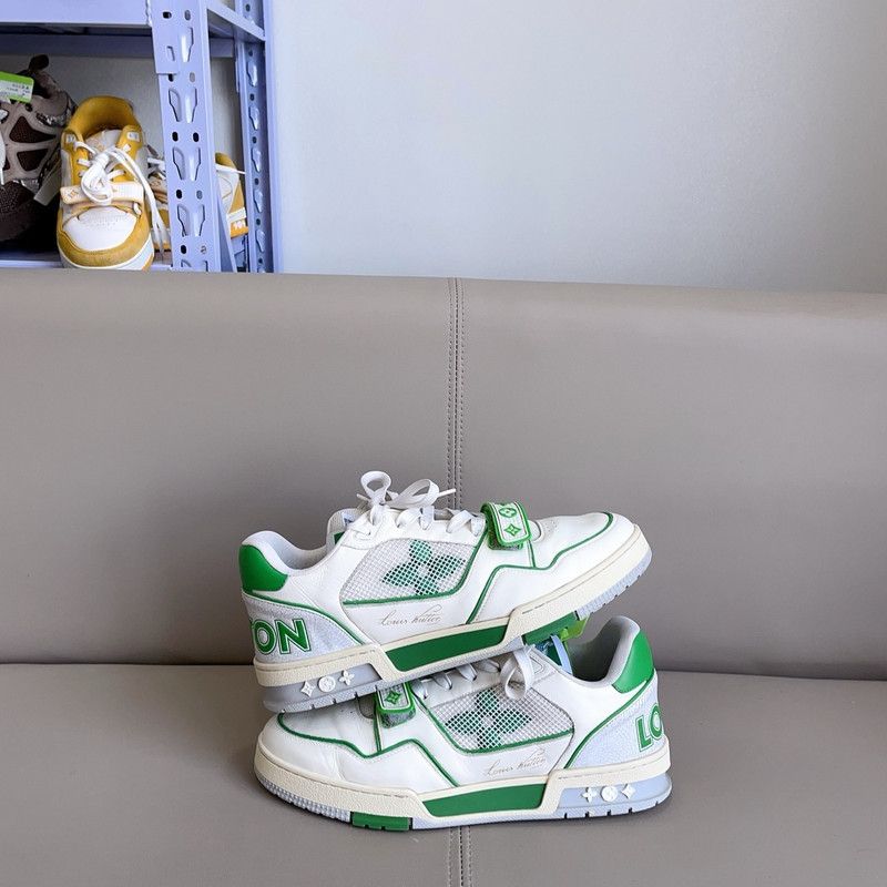 Louis Vuitton Louis Vuitton Classic Trainer White and Green Sneakers 0079 Size US 10 / IT 40 - 6 Thumbnail
